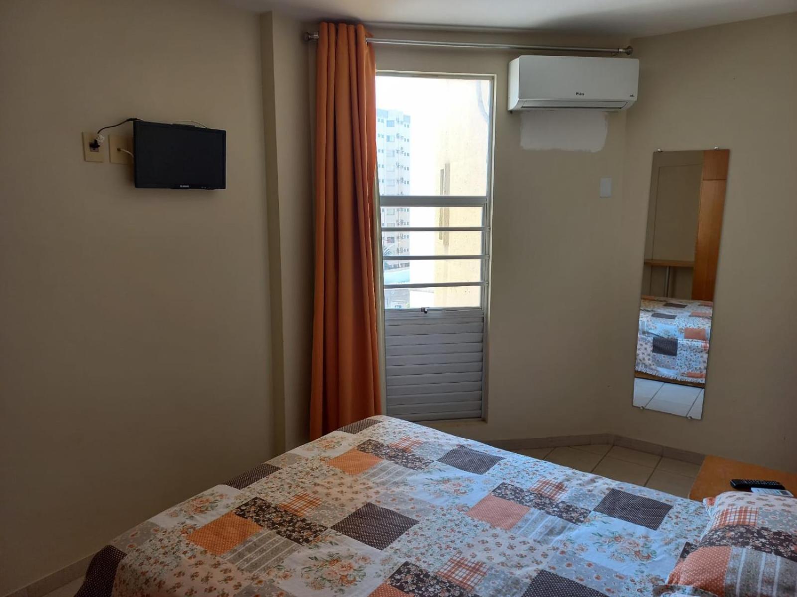 Prive Das Thermas 01 - Ar Split Nos 2 Quartos, Ventilador Na Sala, Purificador Soft Gelada Natural Caldas Novas Exterior foto